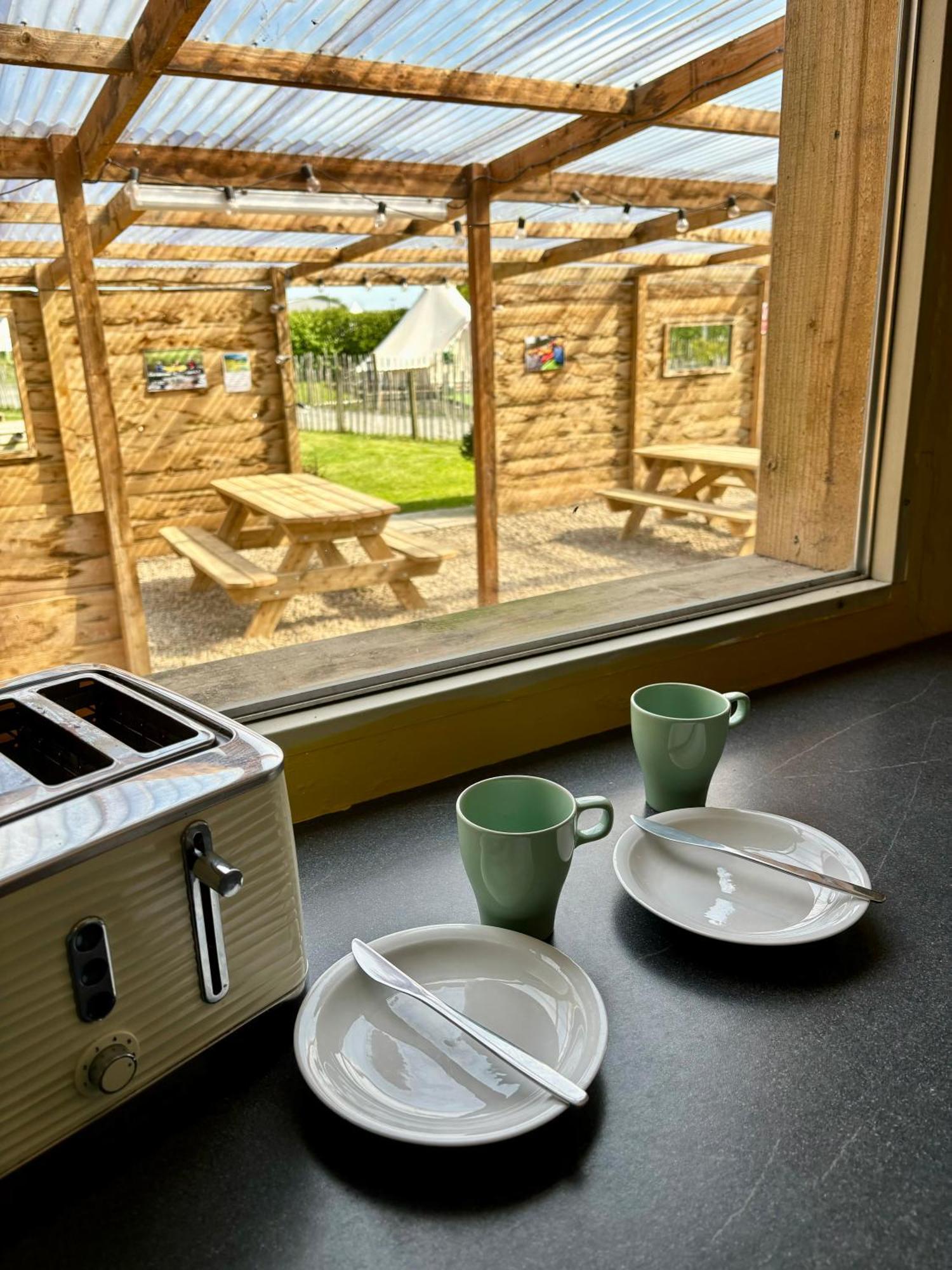 Carrowmena School House & Glamping Hotel Limavady Eksteriør billede